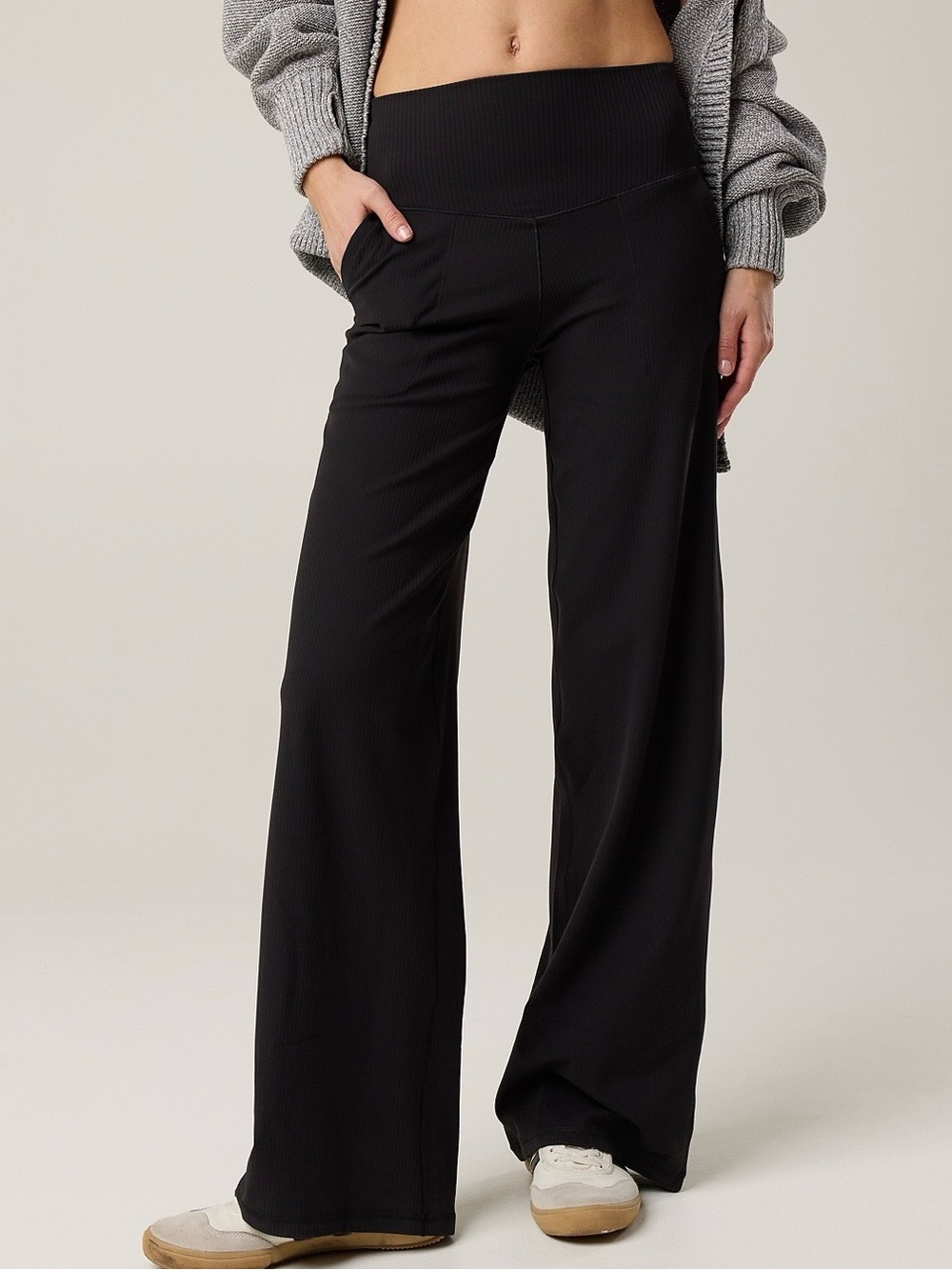 High-Waisted Trouser - Black